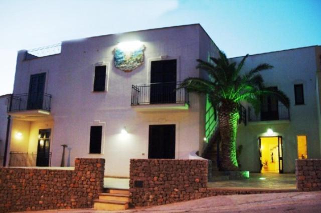 Bed and Breakfast Torre Salina Macari Exterior foto